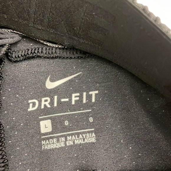 Nike Dri Fit Shorts - Picture 3 of 6